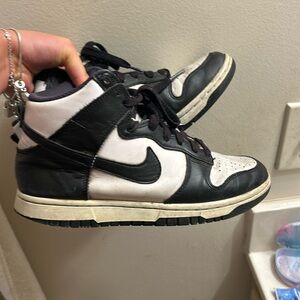 nike panda dunks womens size 7